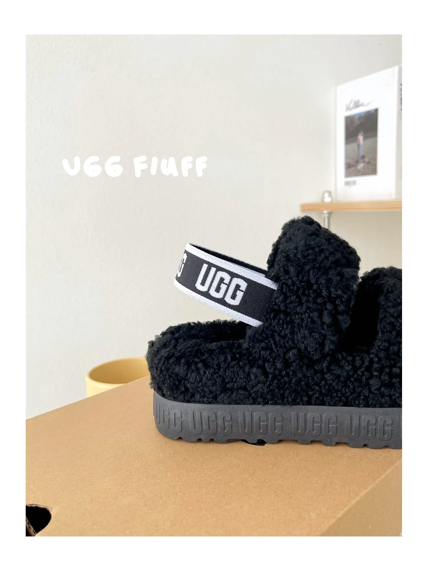 💰440 UGG sheepskin all-in-one snow boots 0876 new autumn and winter style Zhou Dongyu's same style furry slippers Product name: Ovlafita, Longfeng Teddy fur muffin bottom slippers, new at the counter simultaneously It is an upgraded version of the classic oh yeah sandals, the corrugated sheepskin material is used to make it more fashionable and cool, the heel strap is the highlight of the entire design, the muffin bottom visually increases, good news for small sisters, large quantities in stock Code number: 35-41 Color: white, gray, black, pink, army green, maroon